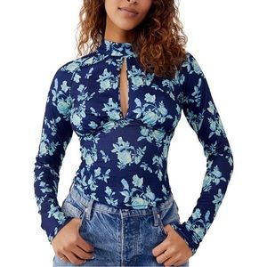 Free People Printed Dinner Party Top Indigo Combo Blue Floral Women’s Size Large